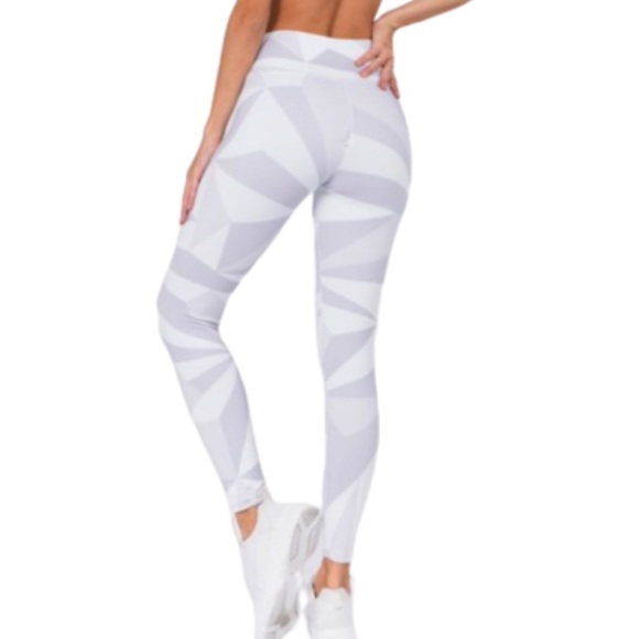 Last S • Geo Print Legging - Picture 2 of 4